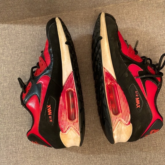 Nike Air Max sneakers size 6Y - Picture 5 of 8